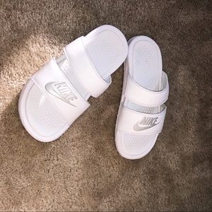 Nike slides